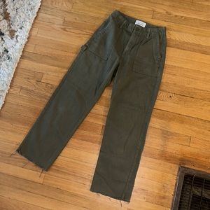 Reformation Jeans Utility Cargo Pant in Army, 25